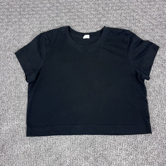 Wilfred Free Aritzia Shirt Womens Large Cropped Crewneck Basic Classic Everyday - Picture 1 of 10